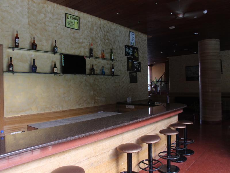 Chances Resort And Casino An Indy Resort Panaji Eksteriør billede
