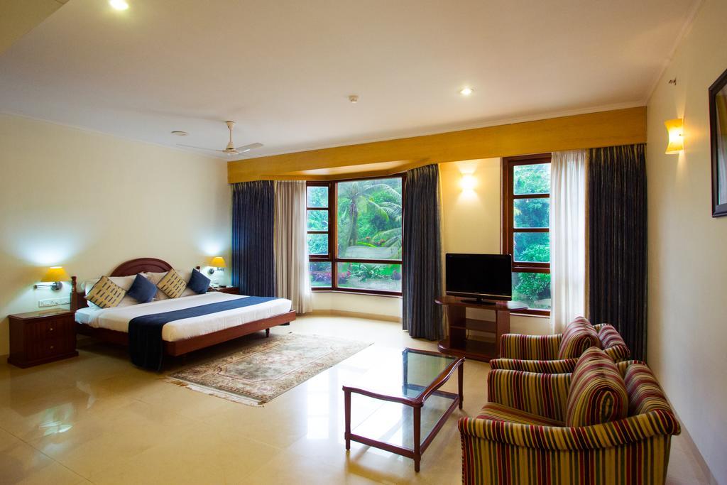 Chances Resort And Casino An Indy Resort Panaji Eksteriør billede