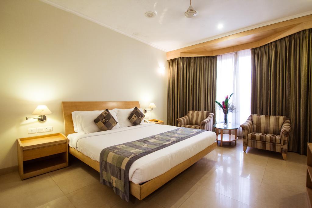 Chances Resort And Casino An Indy Resort Panaji Eksteriør billede