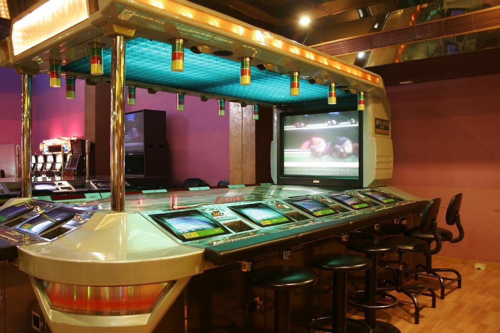 Chances Resort And Casino An Indy Resort Panaji Eksteriør billede
